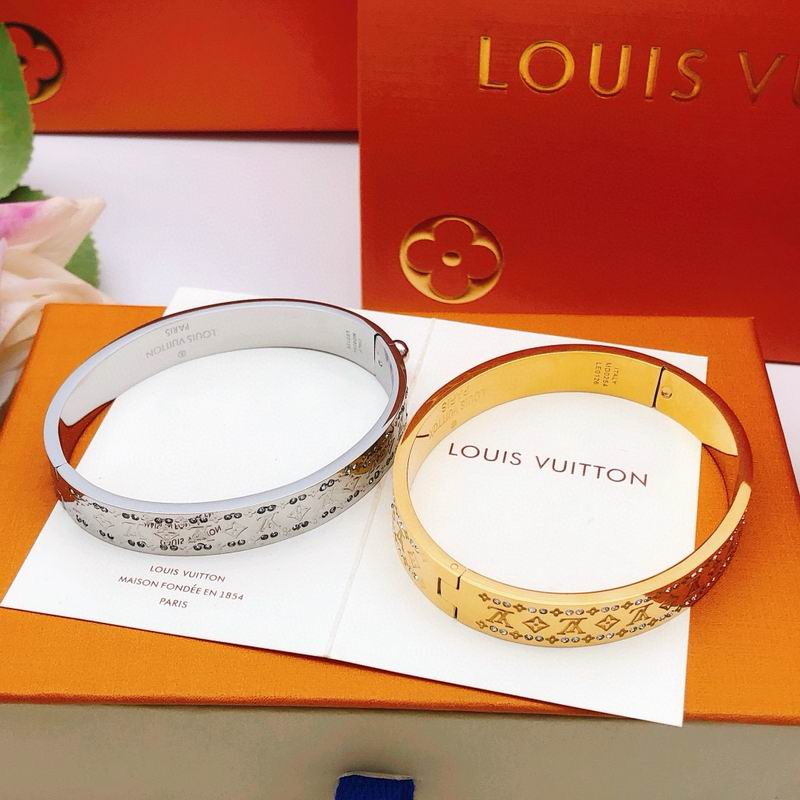 LV Bracelet 11yxx70